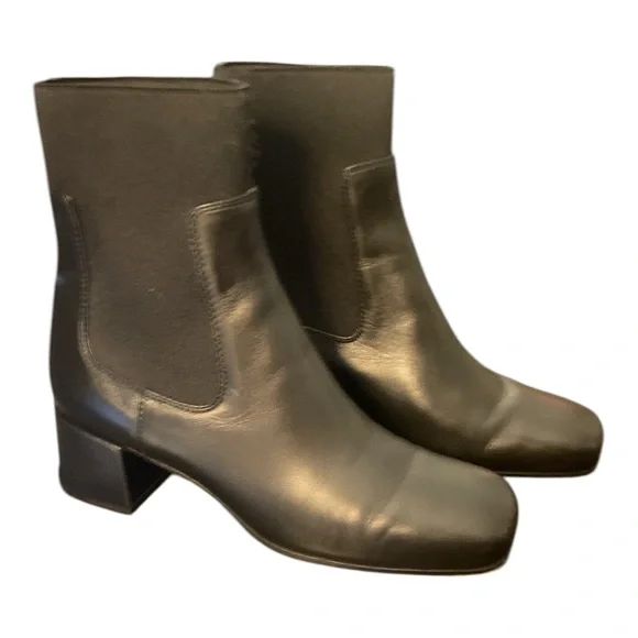Gianvito Rossi Square-Toe Chelsea Booties Black Leather Block Heel Sz 36